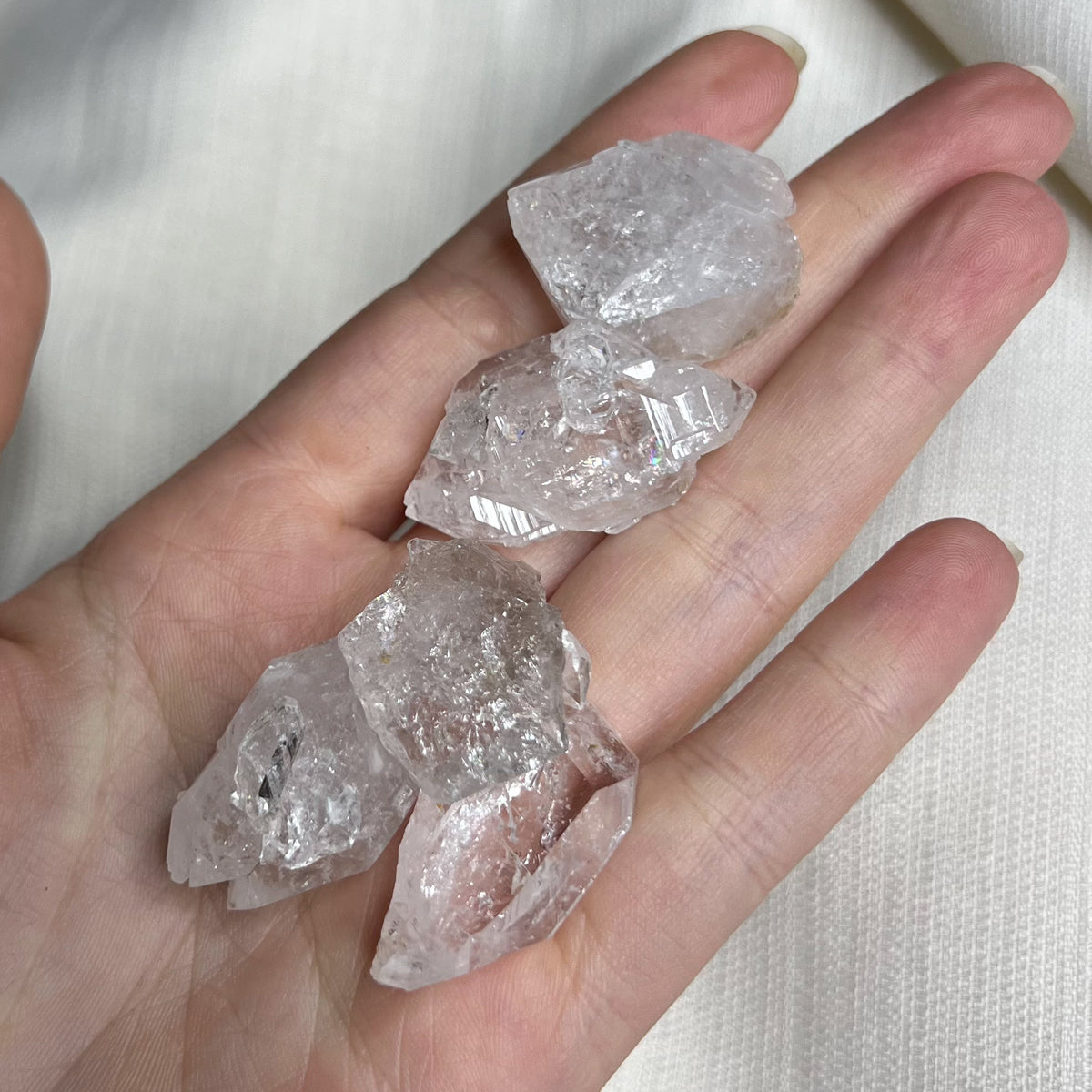 Quartz with Soul (faden quartz). 114.0 ct. Le Noirey, retailer Saint-Jean-de-Maurienne, Savoie, France