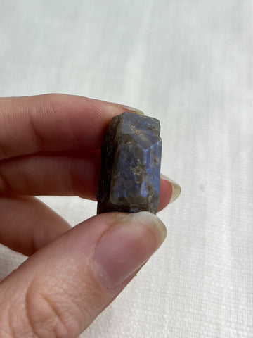 1” Twin Sanidine “Moonstone” Feldspar