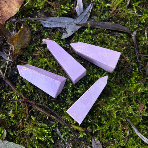 Phosphosiderite Obelisks